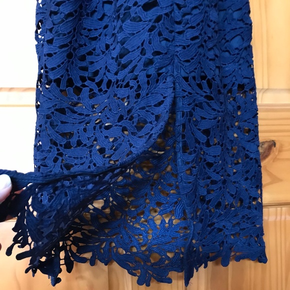 Oliviaeous Lace Dress - Picture 4 of 4